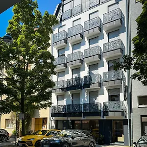 https://hotel-haus-hillesheim.dusseldorf-hotel.net